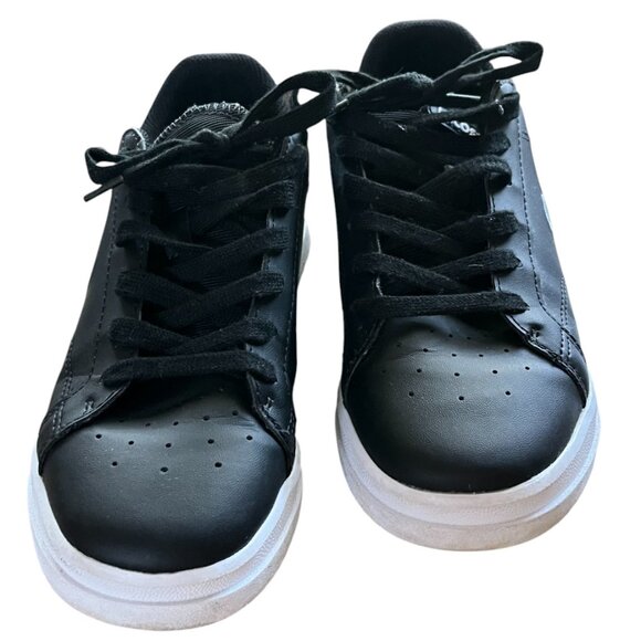 Boys LaCoste Black Sneakers EUC Size 3 - Picture 1 of 8